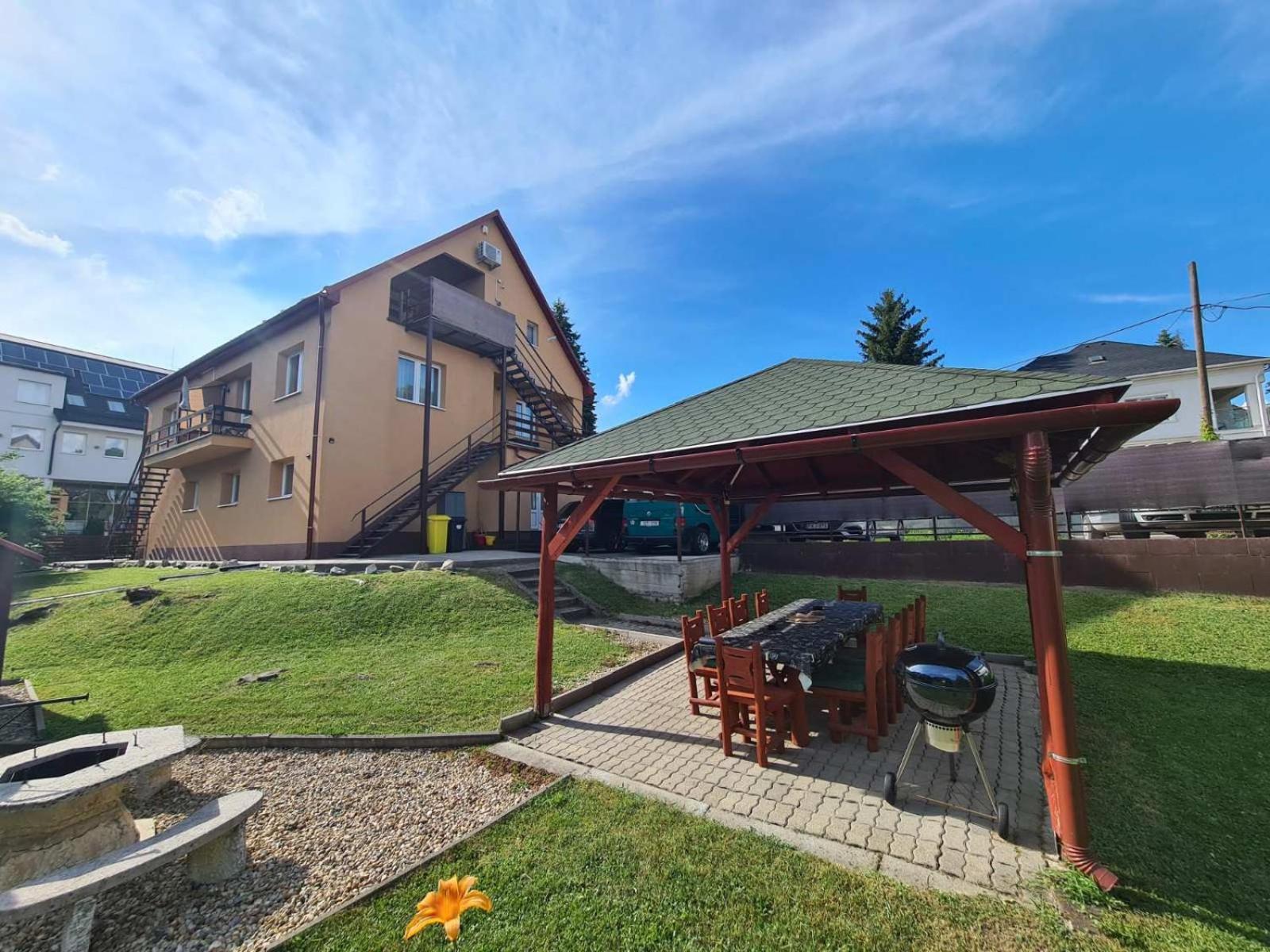 Katalin Apartmanház Miskolc Exterior foto